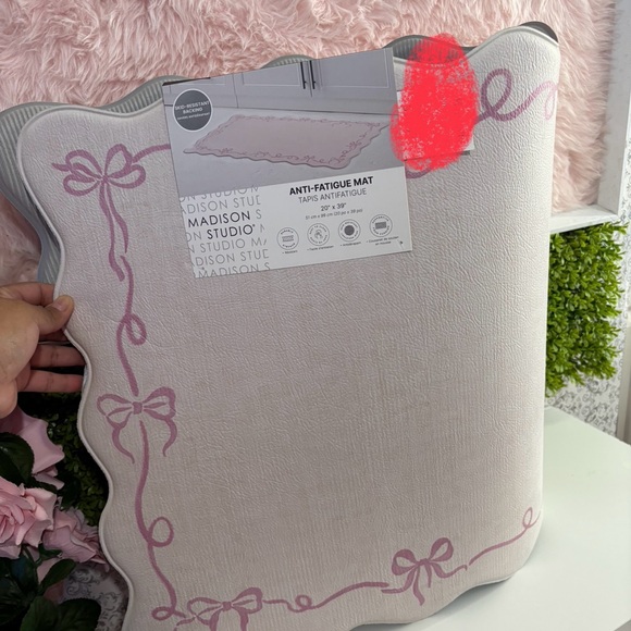Pink bow ANTI-FATIGUE MAT - Picture 3 of 7